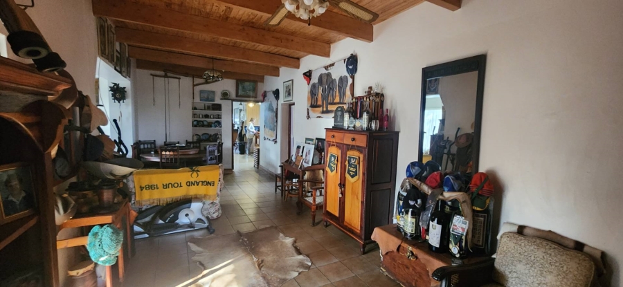 8 Bedroom Property for Sale in Geelhoutboom Western Cape